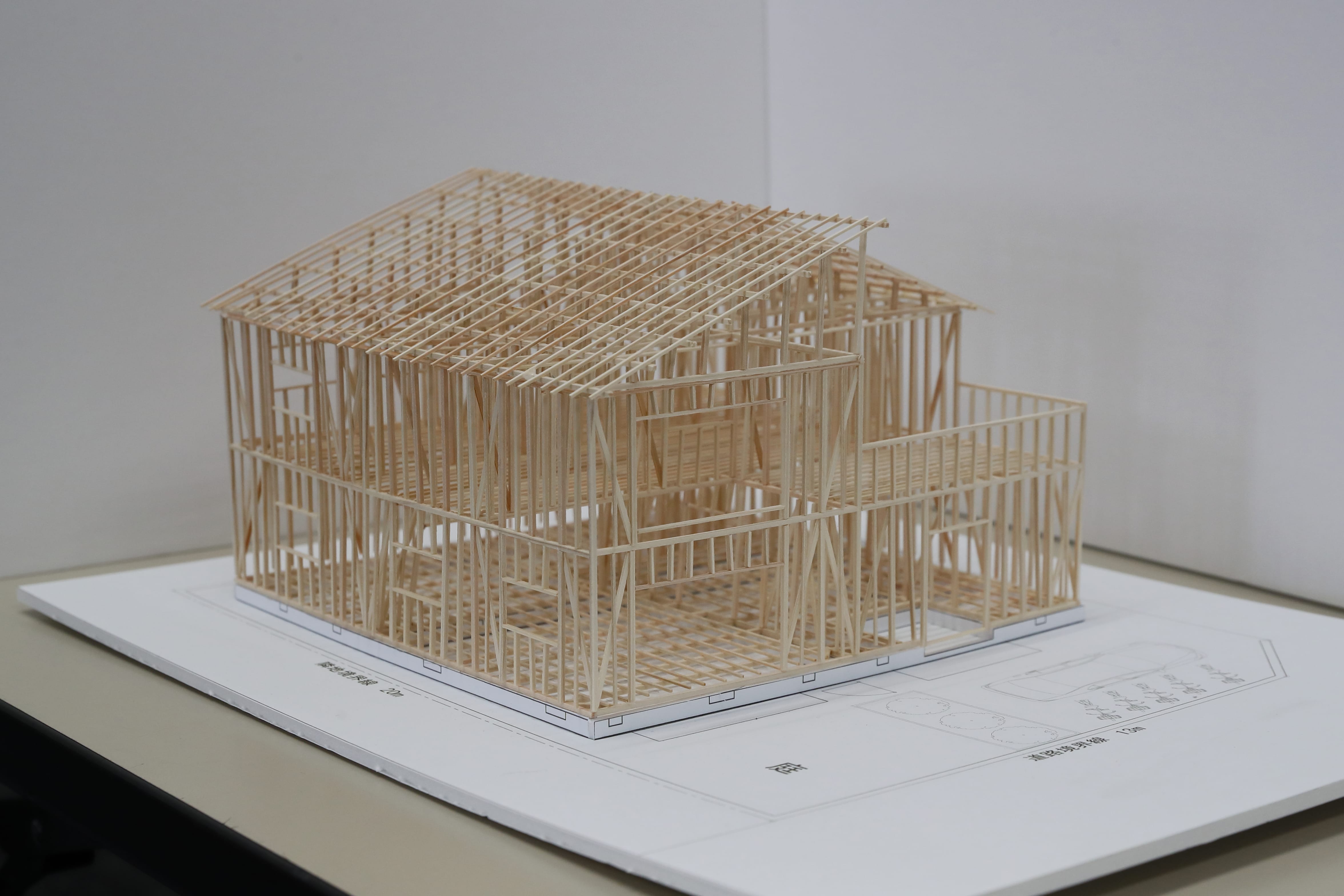 吹き抜けのある家 ひろいえ