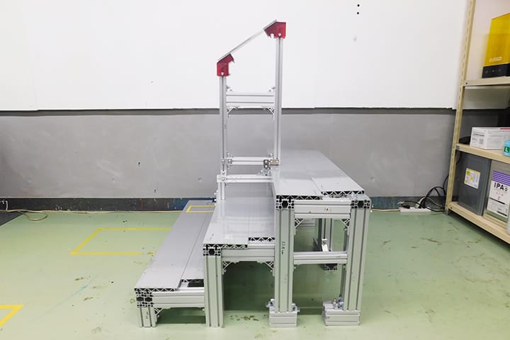 階段用手すりに作用する力学的負荷分析