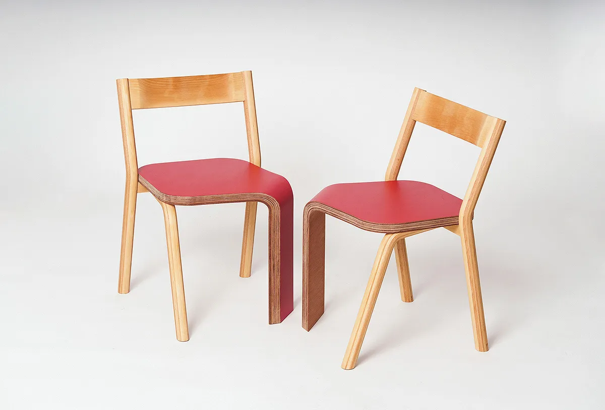 初対面のコミュニケーションのための椅子のデザイン