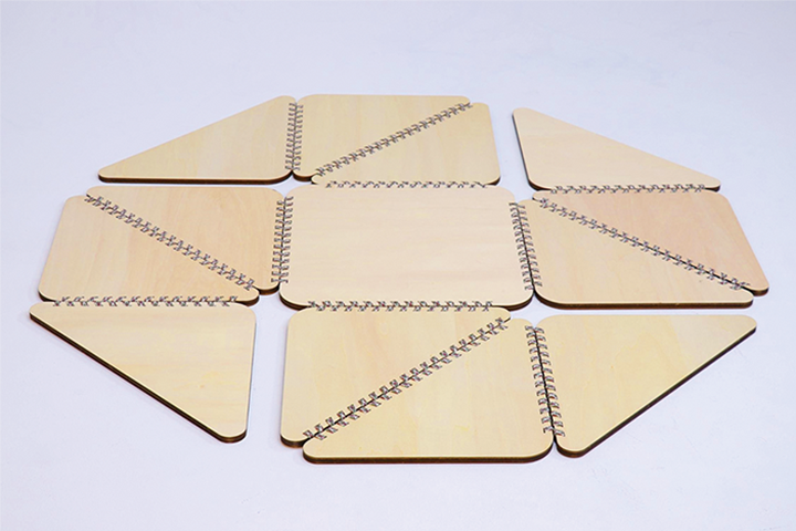 折り紙の構造を活かした折りたたむスツールのデザイン提案