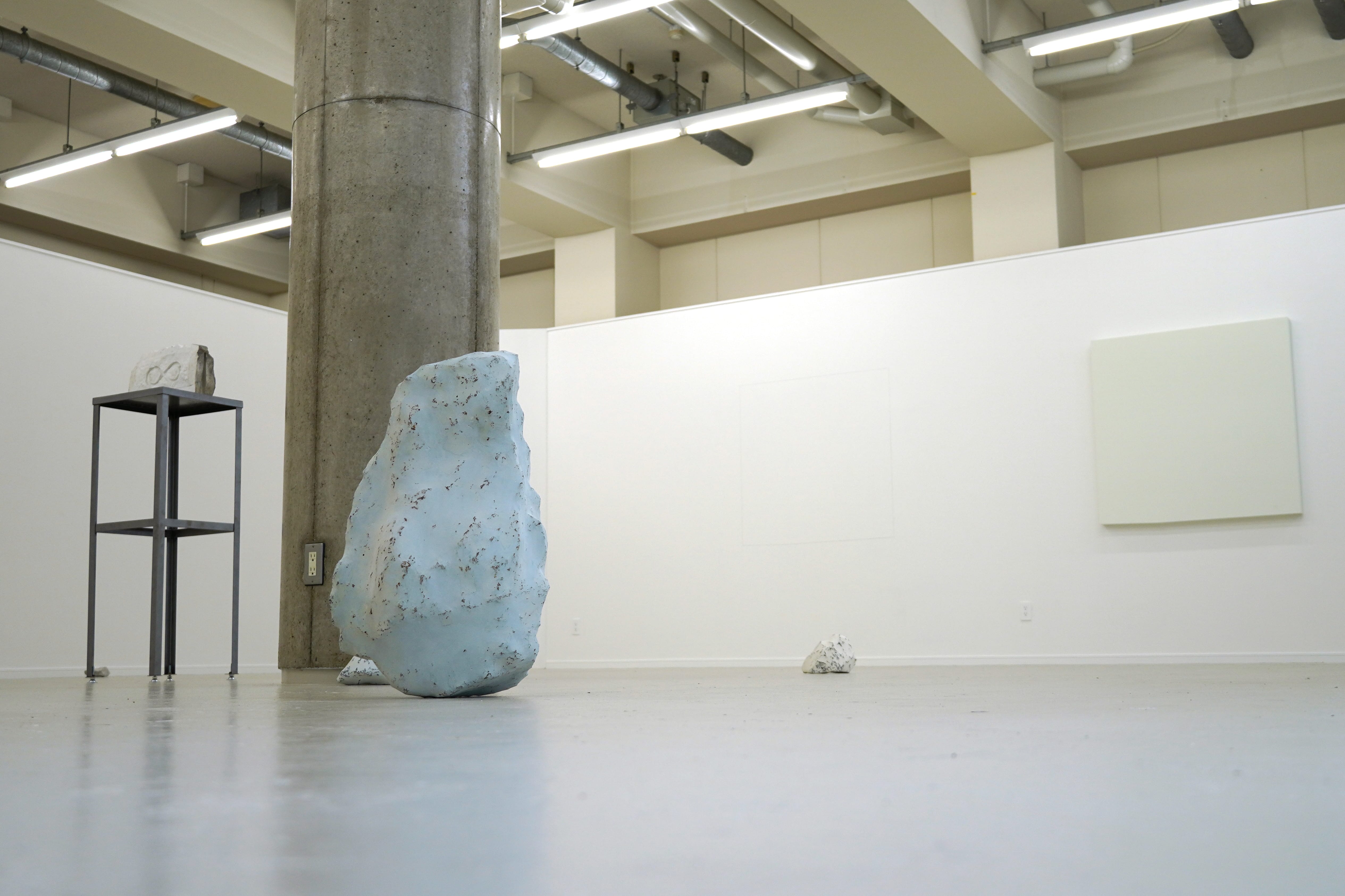 smooth stone ∞ [ ]