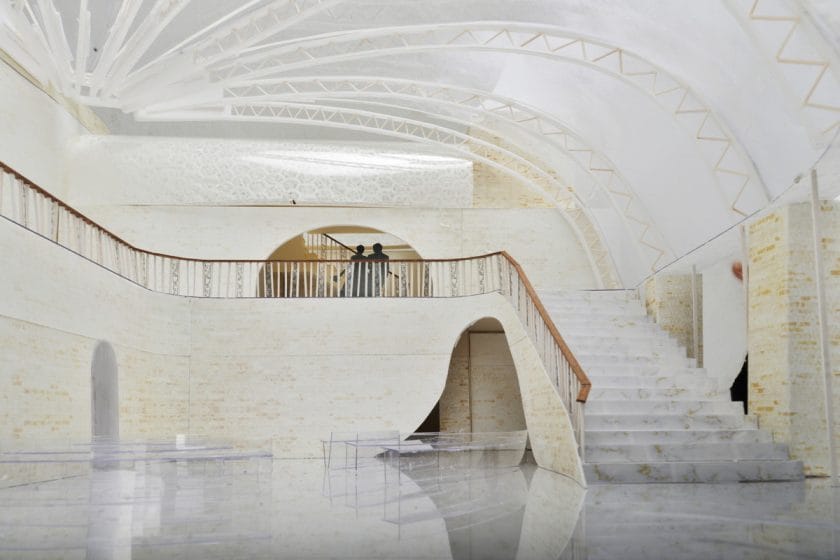 雲の教会 〜歴史ある金具屋・堀商店を結婚式場にコンバージョンする〜