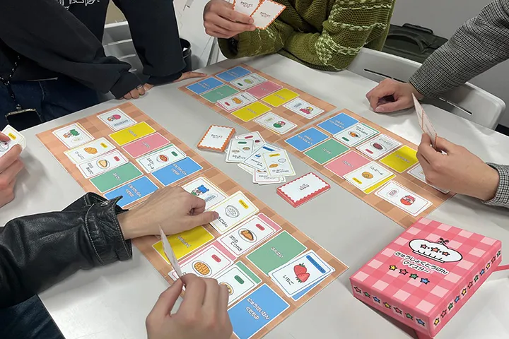 子どもたちの食べ残し削減意識を涵養するテーブルゲーム『きゅうしょくとうばんマイスター』