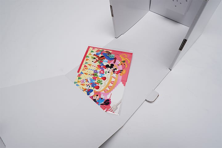 宅配を想定したケーキ箱のデザイン提案