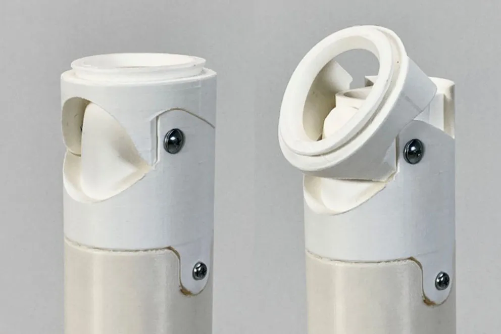 アンダーパス水位測定器の外装と取り付け機構の設計提案