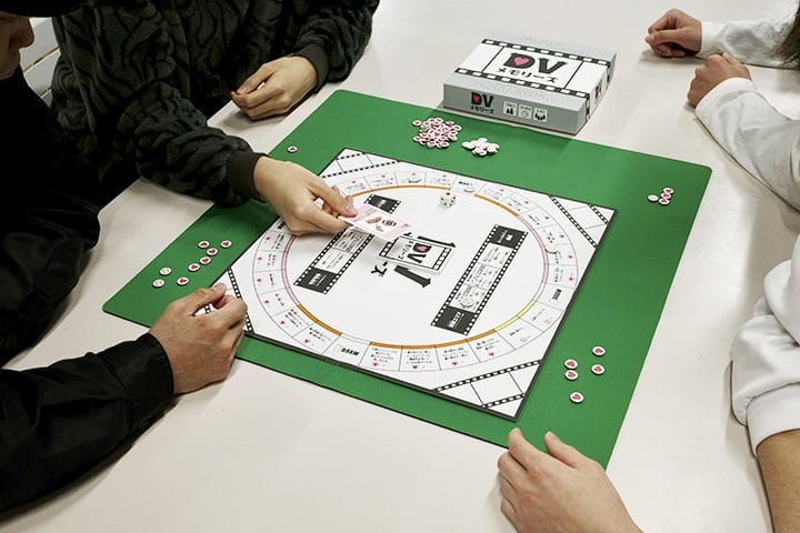 ドメスティック・バイオレンス解決を支援する学習ツール「DVメモリーズ」