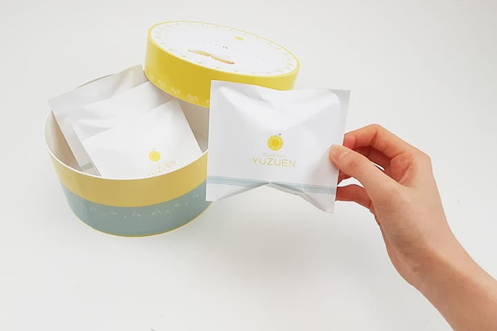 地域の特徴を活かした柚子ケーキのパッケージデザイン