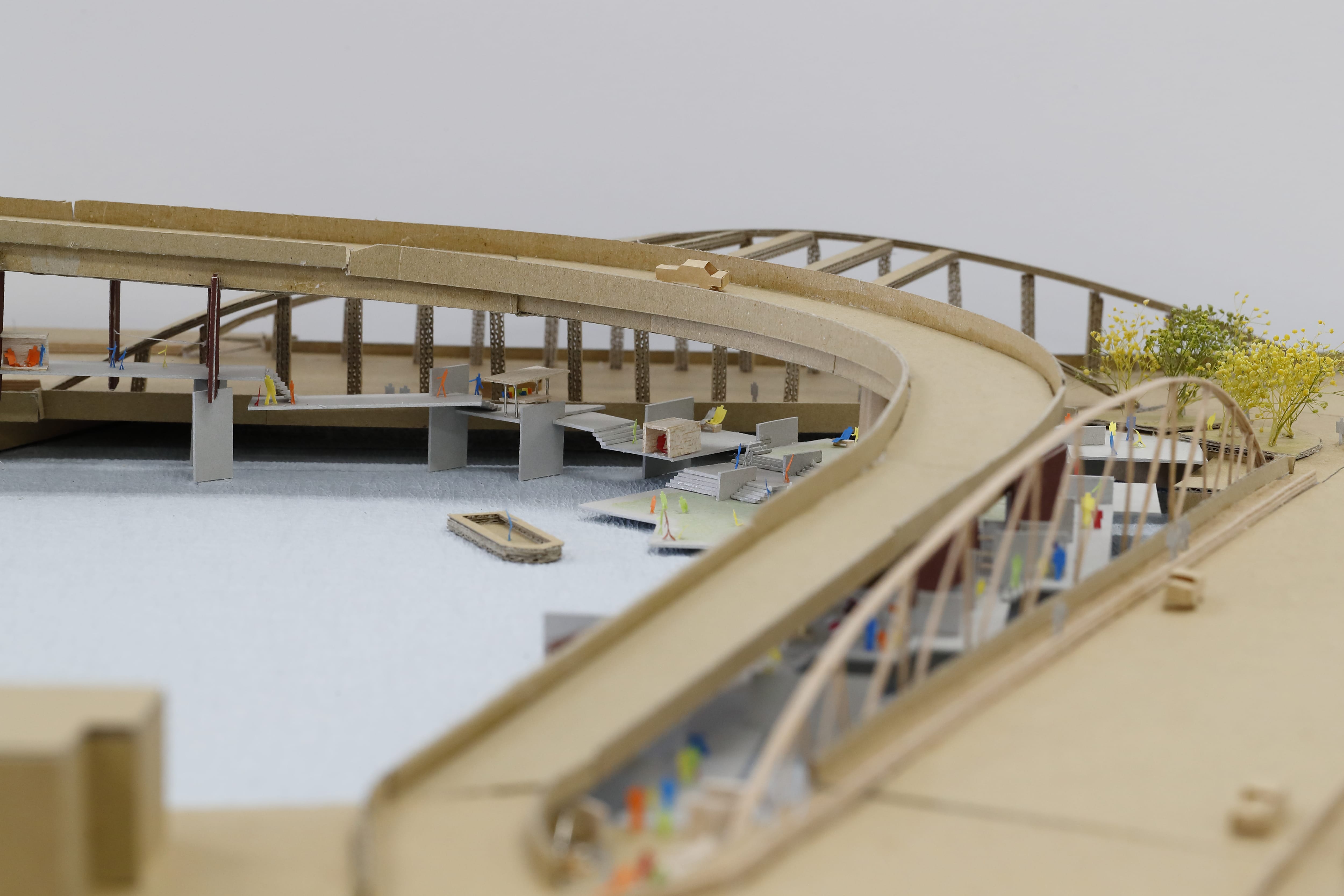 裏と表の併存 ～渾然一体となる秘密基地クラスタ～