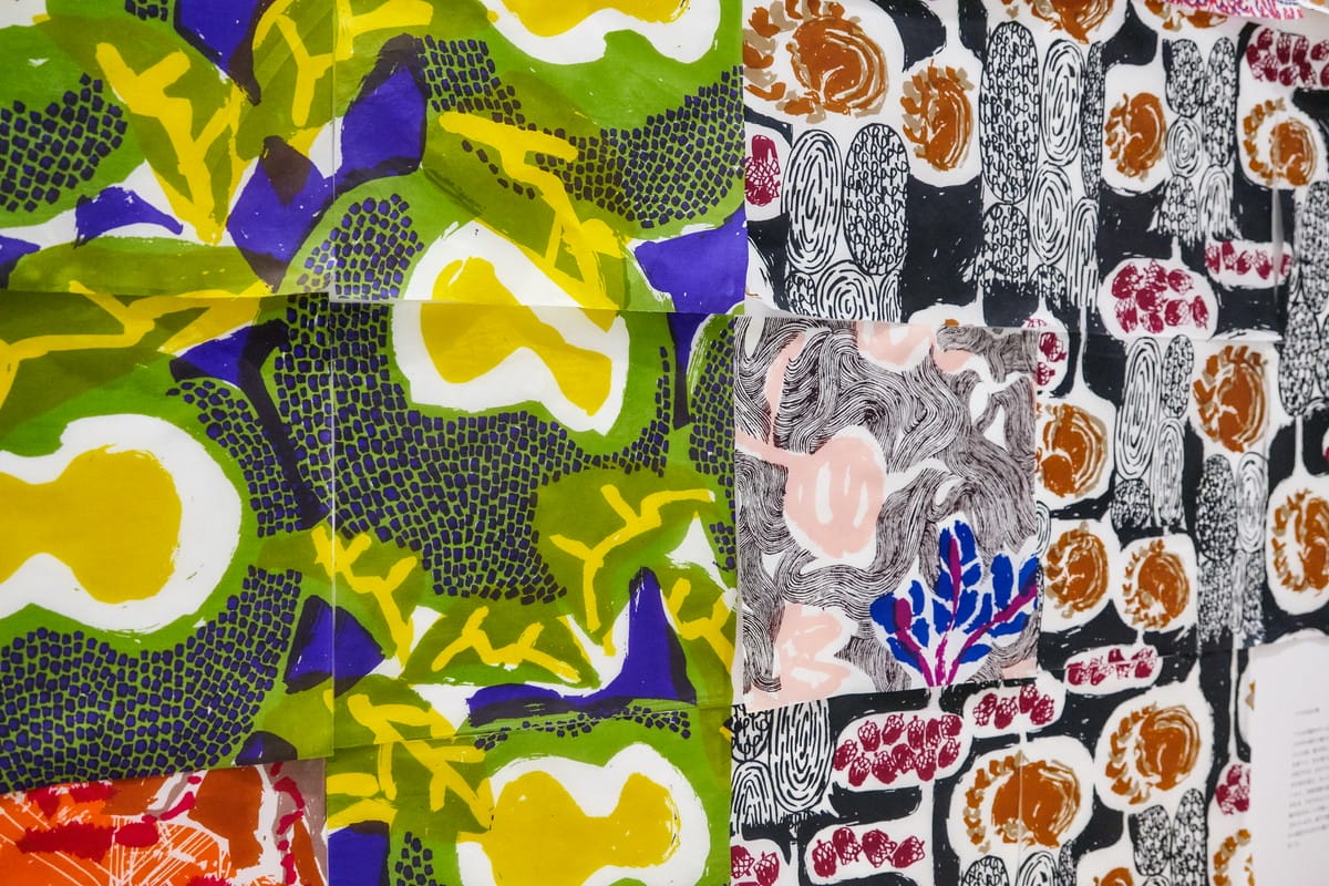 問題を想起させるテキスタイル