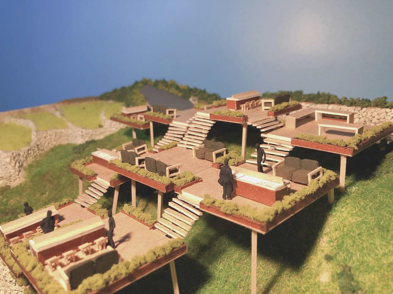 In the forest ～森の中の教室～ －広島県山県郡安芸太田町の自然を深化させる交流の場の提案－