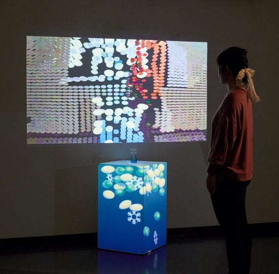 印象を伝達するプロジェクションマッピングの制作