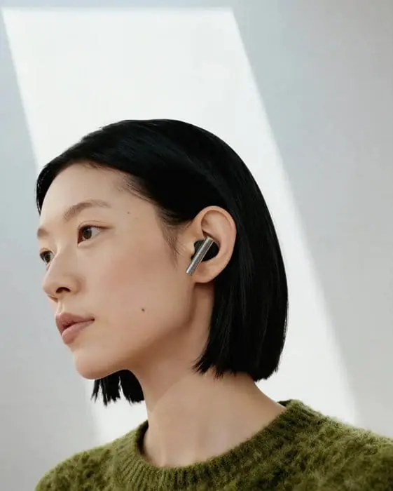 Bang & Olufsenが、100年のデザインを凝縮したイヤホン「Beo Grace」を