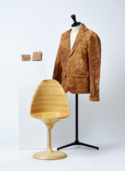 木の素材感を生かした家具と服飾の新しいブランドの提案