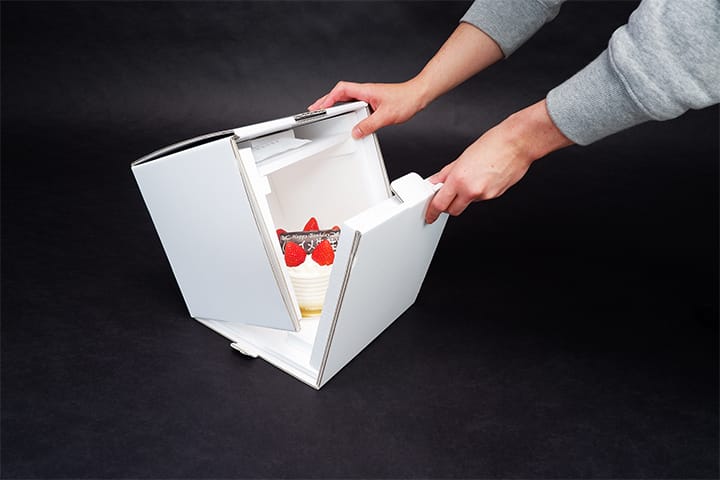 宅配を想定したケーキ箱のデザイン提案