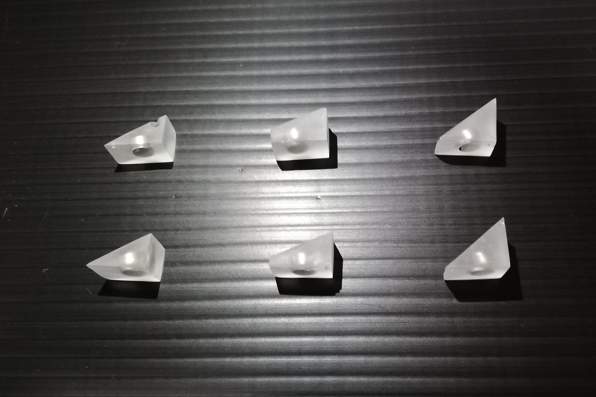 身体的特徴の組み換えによりサメの魅力を伝えるツール