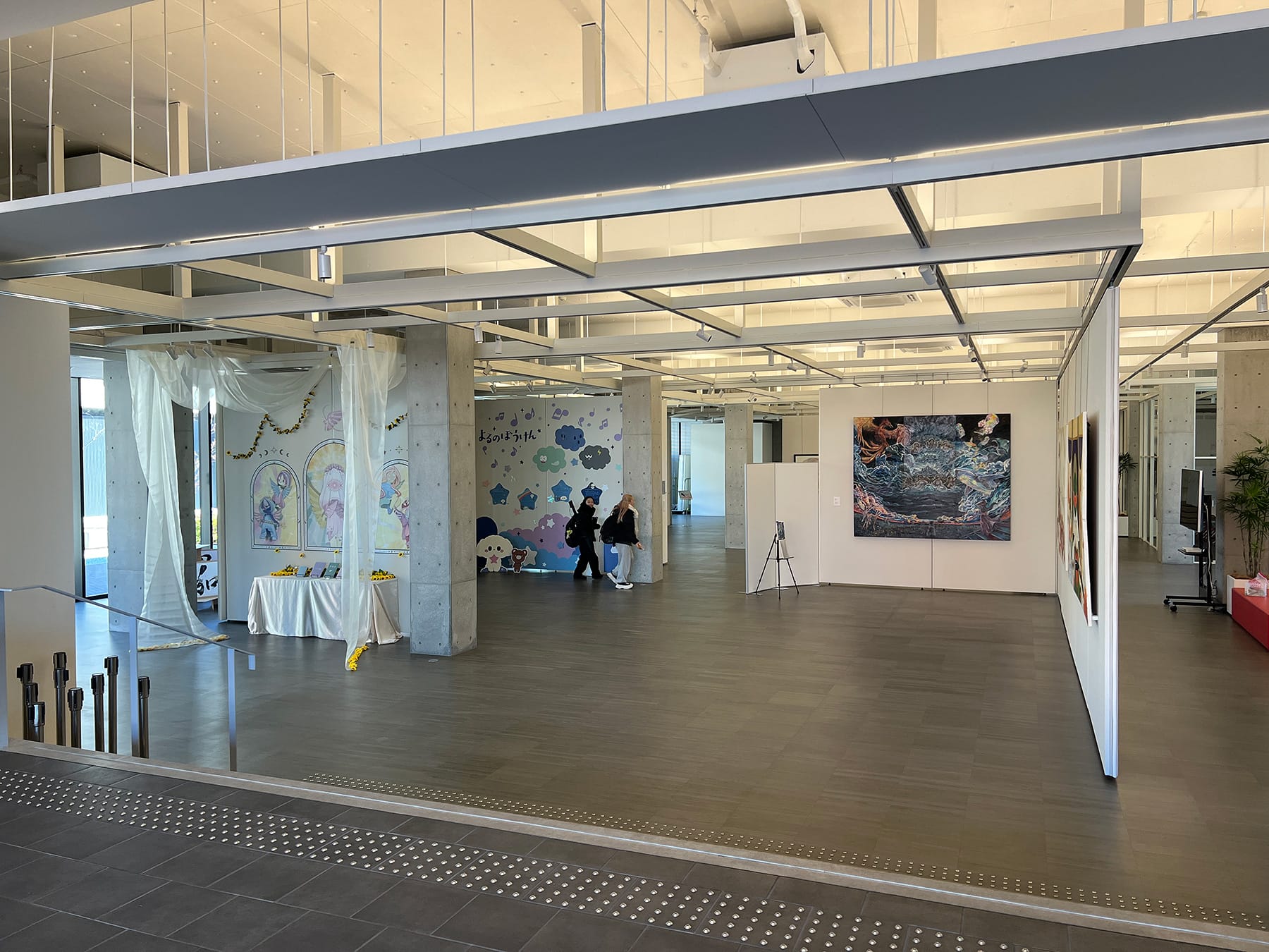 桜美林大学 芸術文化学群 ビジュアル・アーツ専修 2025年度卒業制作展「Uni+as」