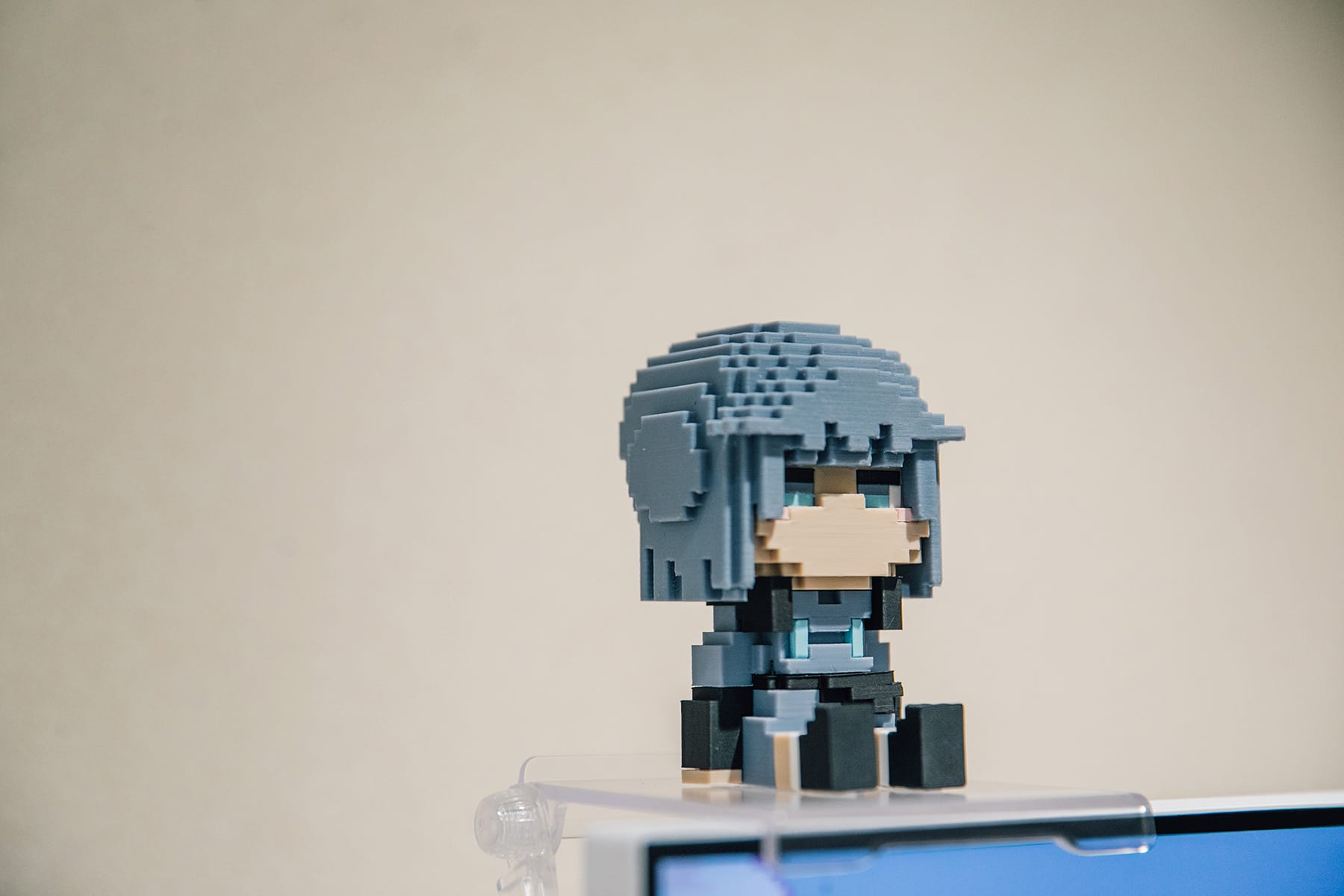 総合芸術としての個人ゲーム制作 -『残響旧街路』の世界観構築を中心に